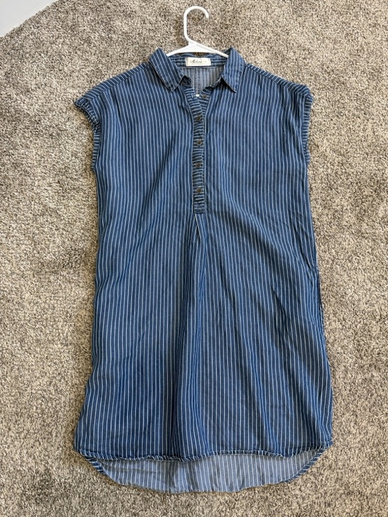 mahina Dresses & Skirts - Madewell Blue Striped Shirt Dress with pockets , small